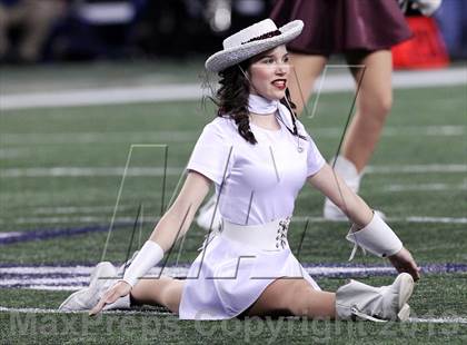 Thumbnail 3 in Ennis vs Frisco (UIL 4A Regional Playoff) photogallery.
