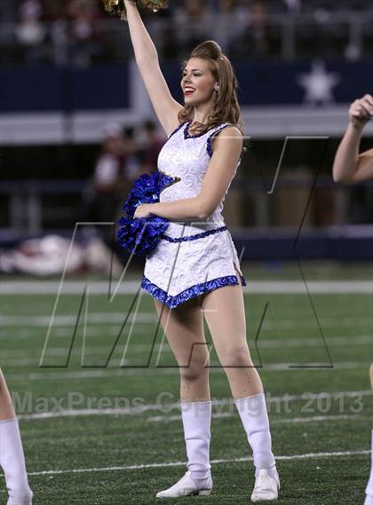 Thumbnail 1 in Ennis vs Frisco (UIL 4A Regional Playoff) photogallery.