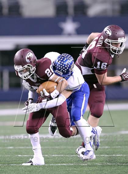 Thumbnail 2 in Ennis vs Frisco (UIL 4A Regional Playoff) photogallery.