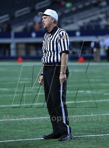 Thumbnail 1 in Ennis vs Frisco (UIL 4A Regional Playoff) photogallery.