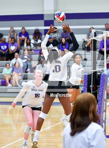 Thumbnail 3 in Pearland @ Ridge Point photogallery.