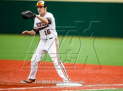 Thumbnail 2 in Oak Ridge vs. Rockwall (UIL 6A Regional Semifinal Playoff) photogallery.