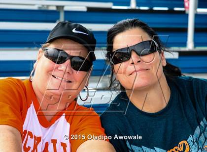 Thumbnail 1 in Oak Ridge vs. Rockwall (UIL 6A Regional Semifinal Playoff) photogallery.