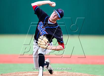 Thumbnail 3 in Oak Ridge vs. Rockwall (UIL 6A Regional Semifinal Playoff) photogallery.
