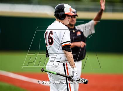 Thumbnail 3 in Oak Ridge vs. Rockwall (UIL 6A Regional Semifinal Playoff) photogallery.