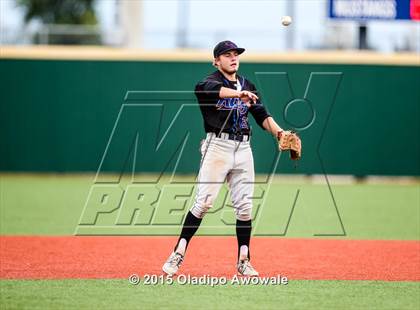 Thumbnail 1 in Oak Ridge vs. Rockwall (UIL 6A Regional Semifinal Playoff) photogallery.