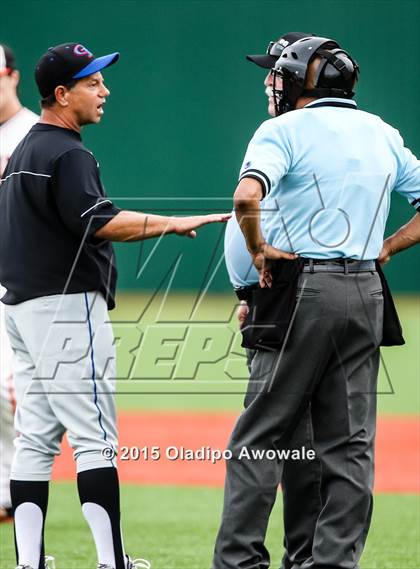 Thumbnail 1 in Oak Ridge vs. Rockwall (UIL 6A Regional Semifinal Playoff) photogallery.