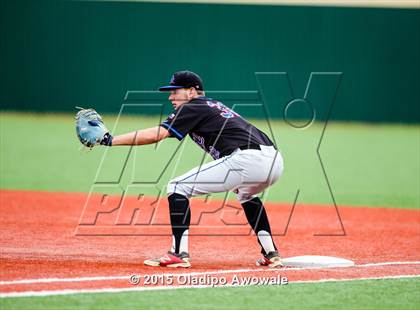 Thumbnail 1 in Oak Ridge vs. Rockwall (UIL 6A Regional Semifinal Playoff) photogallery.
