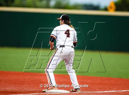 Thumbnail 2 in Oak Ridge vs. Rockwall (UIL 6A Regional Semifinal Playoff) photogallery.