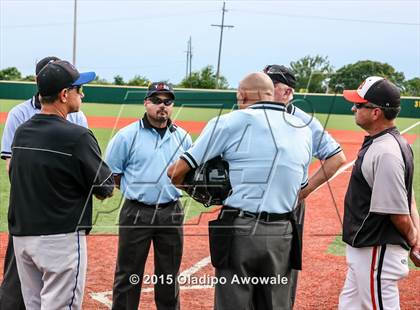 Thumbnail 3 in Oak Ridge vs. Rockwall (UIL 6A Regional Semifinal Playoff) photogallery.
