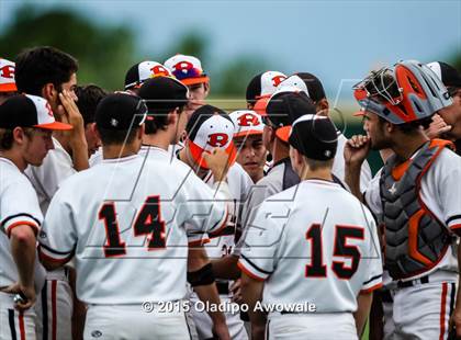 Thumbnail 1 in Oak Ridge vs. Rockwall (UIL 6A Regional Semifinal Playoff) photogallery.