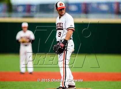 Thumbnail 3 in Oak Ridge vs. Rockwall (UIL 6A Regional Semifinal Playoff) photogallery.