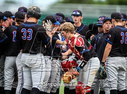 Thumbnail 1 in Oak Ridge vs. Rockwall (UIL 6A Regional Semifinal Playoff) photogallery.