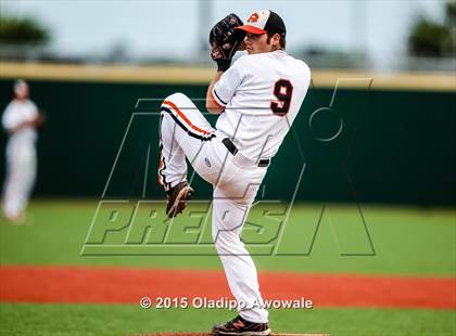 Thumbnail 2 in Oak Ridge vs. Rockwall (UIL 6A Regional Semifinal Playoff) photogallery.
