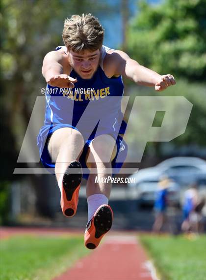 Thumbnail 2 in CIF Shasta-Cascade League Finals photogallery.