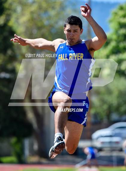 Thumbnail 1 in CIF Shasta-Cascade League Finals photogallery.
