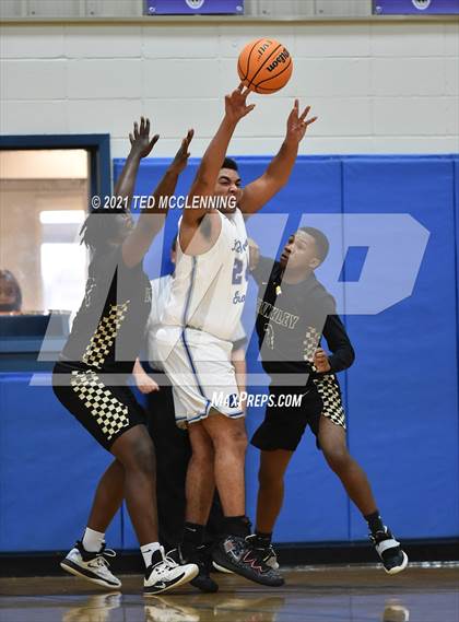 Thumbnail 2 in Brinkley vs Mt. Vernon-Enola (AAA 1A Semi final Regional) photogallery.
