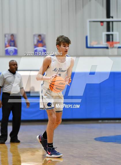 Thumbnail 3 in Brinkley vs Mt. Vernon-Enola (AAA 1A Semi final Regional) photogallery.