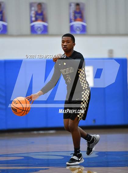 Thumbnail 2 in Brinkley vs Mt. Vernon-Enola (AAA 1A Semi final Regional) photogallery.