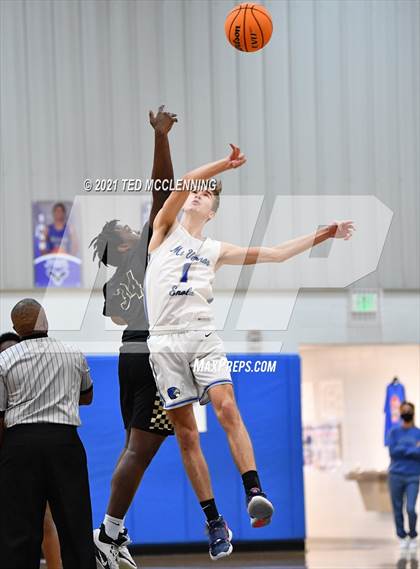 Thumbnail 3 in Brinkley vs Mt. Vernon-Enola (AAA 1A Semi final Regional) photogallery.