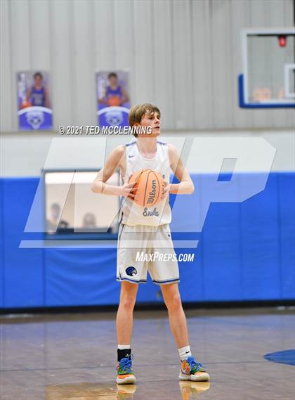 Thumbnail 2 in Brinkley vs Mt. Vernon-Enola (AAA 1A Semi final Regional) photogallery.