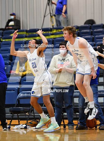 Thumbnail 3 in Brinkley vs Mt. Vernon-Enola (AAA 1A Semi final Regional) photogallery.