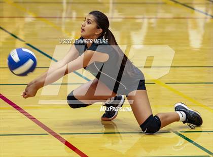 Thumbnail 1 in Newark Memorial vs Mission San Jose photogallery.