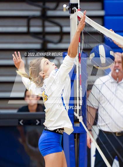 Thumbnail 3 in Newark Memorial vs Mission San Jose photogallery.
