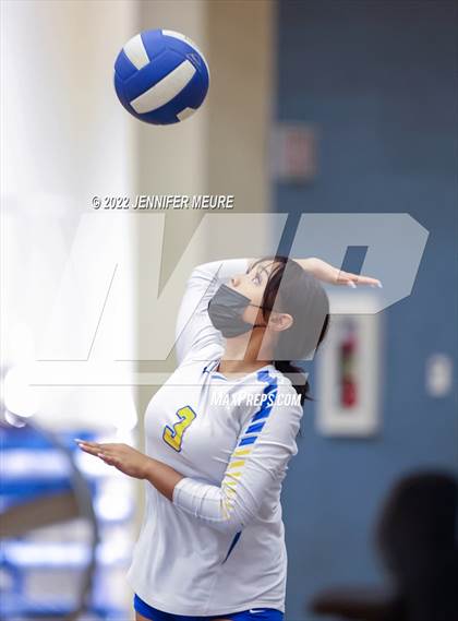 Thumbnail 2 in Newark Memorial vs Mission San Jose photogallery.