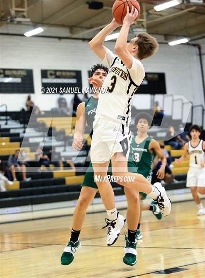 Thumbnail 2 in  Providence @ Calabasas photogallery.