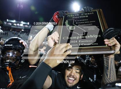 Thumbnail 3 in San Ramon Valley vs. Pittsburg (CIF NCS D1 Final)  photogallery.