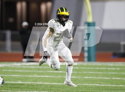 Thumbnail 3 in San Ramon Valley vs. Pittsburg (CIF NCS D1 Final)  photogallery.