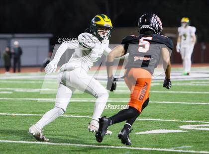 Thumbnail 3 in San Ramon Valley vs. Pittsburg (CIF NCS D1 Final)  photogallery.