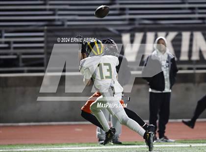 Thumbnail 3 in San Ramon Valley vs. Pittsburg (CIF NCS D1 Final)  photogallery.