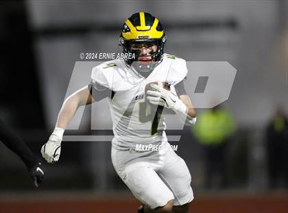 Thumbnail 3 in San Ramon Valley vs. Pittsburg (CIF NCS D1 Final)  photogallery.