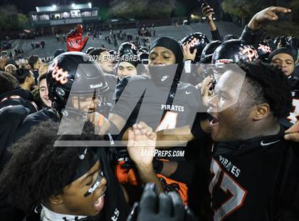 Thumbnail 2 in San Ramon Valley vs. Pittsburg (CIF NCS D1 Final)  photogallery.