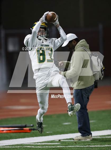Thumbnail 3 in San Ramon Valley vs. Pittsburg (CIF NCS D1 Final)  photogallery.