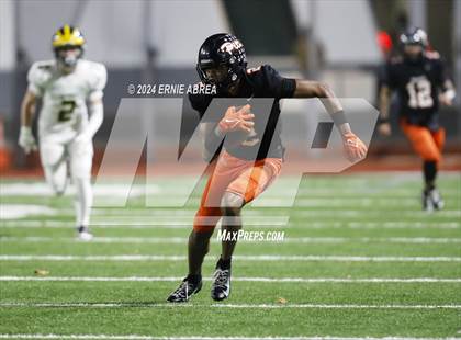 Thumbnail 2 in San Ramon Valley vs. Pittsburg (CIF NCS D1 Final)  photogallery.