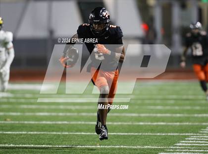 Thumbnail 3 in San Ramon Valley vs. Pittsburg (CIF NCS D1 Final)  photogallery.