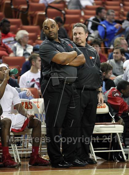 Thumbnail 2 in Terry vs. Arlington Heights (UIL4A Semifinal) photogallery.