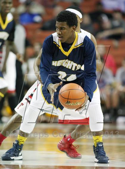 Thumbnail 1 in Terry vs. Arlington Heights (UIL4A Semifinal) photogallery.