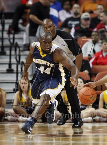 Thumbnail 1 in Terry vs. Arlington Heights (UIL4A Semifinal) photogallery.
