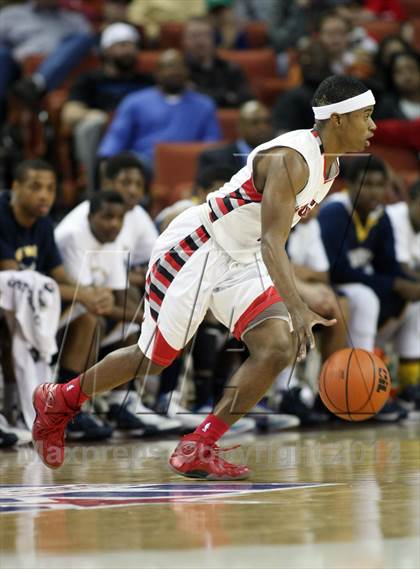 Thumbnail 1 in Terry vs. Arlington Heights (UIL4A Semifinal) photogallery.