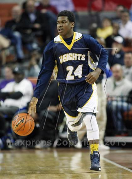 Thumbnail 3 in Terry vs. Arlington Heights (UIL4A Semifinal) photogallery.
