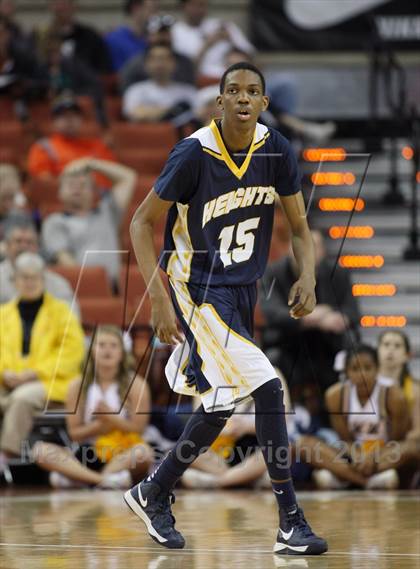 Thumbnail 3 in Terry vs. Arlington Heights (UIL4A Semifinal) photogallery.
