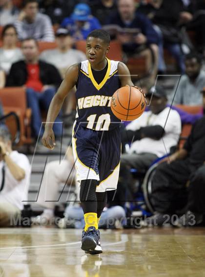 Thumbnail 3 in Terry vs. Arlington Heights (UIL4A Semifinal) photogallery.