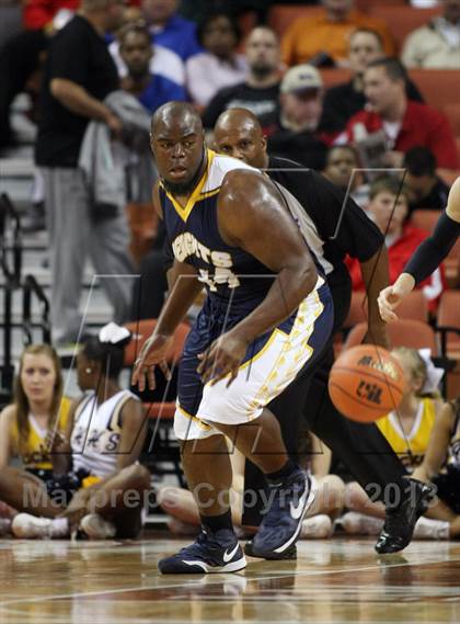 Thumbnail 2 in Terry vs. Arlington Heights (UIL4A Semifinal) photogallery.