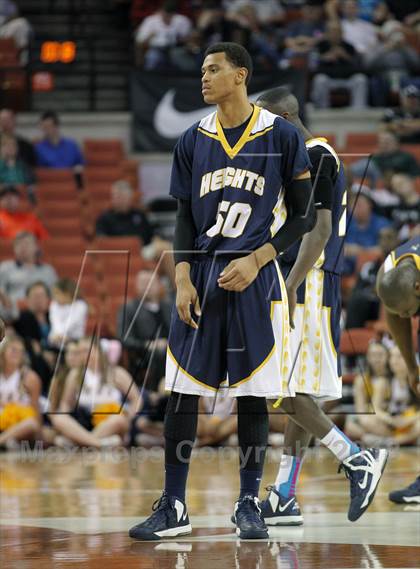 Thumbnail 3 in Terry vs. Arlington Heights (UIL4A Semifinal) photogallery.