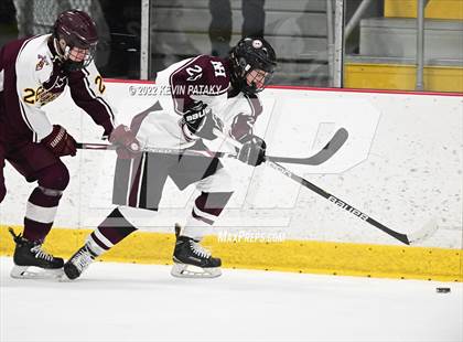 Thumbnail 3 in Sheehan @ North Haven photogallery.