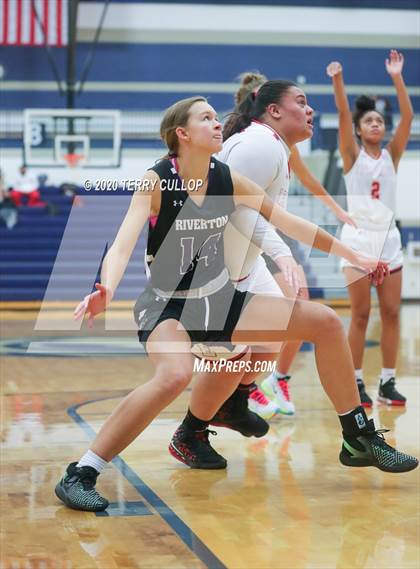 Thumbnail 3 in Riverton vs. East (Charger Winter Classic) photogallery.